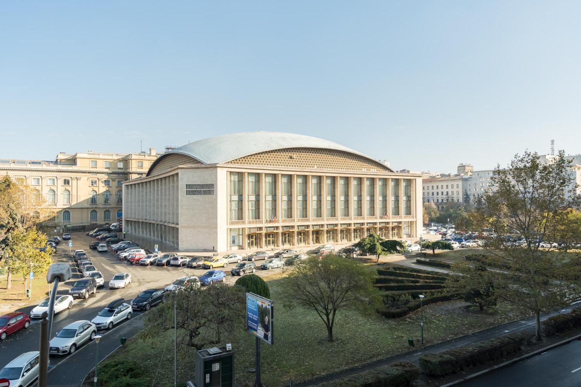 Top Location With Iconic View - Sala Palatului Bucharest Exterior photo